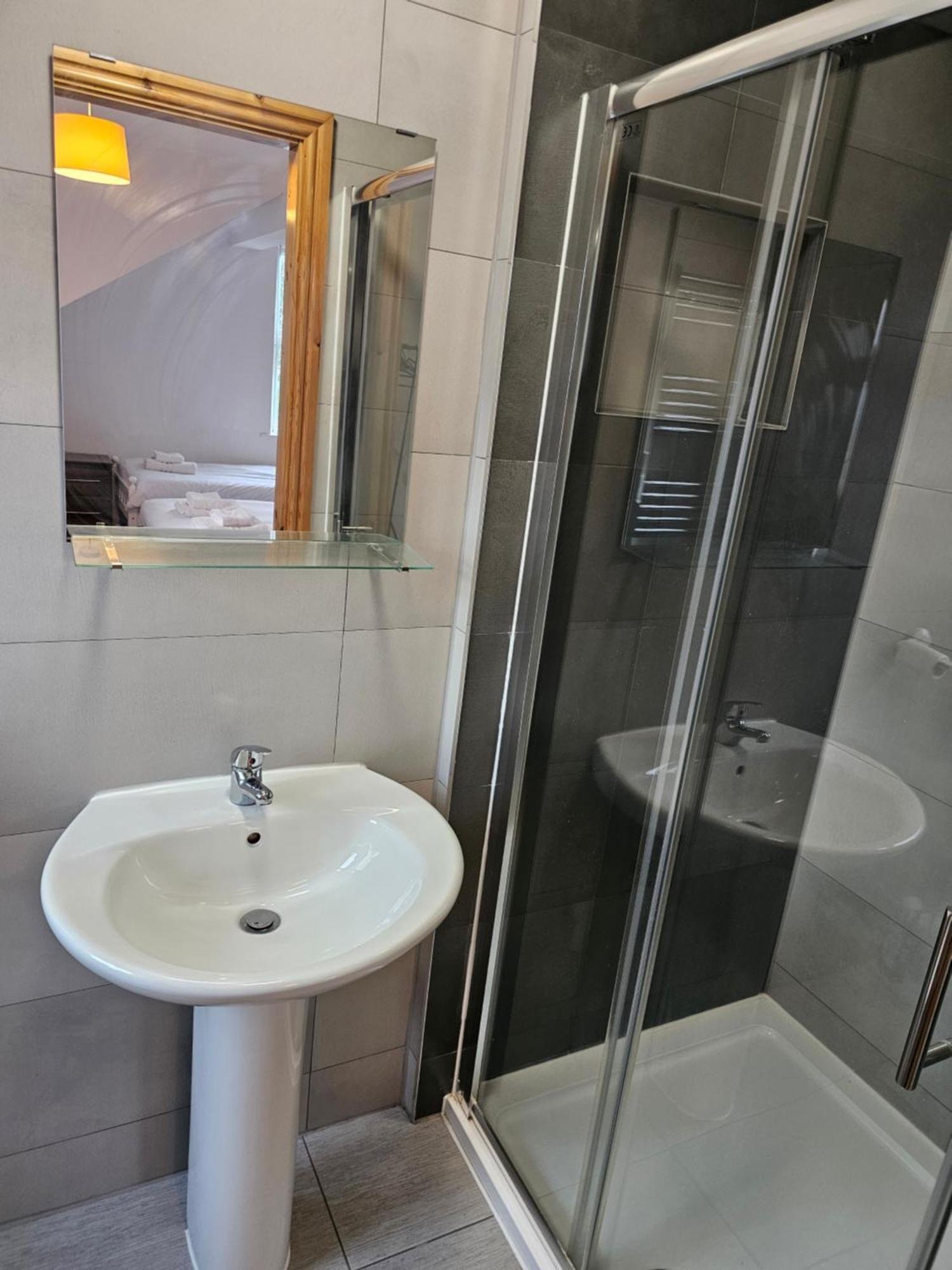 Homebird Property - Conway House Лидс Экстерьер фото